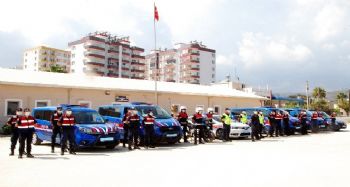 Silifke'de jandarma Covid-19 denetimini sıkı tutuyor