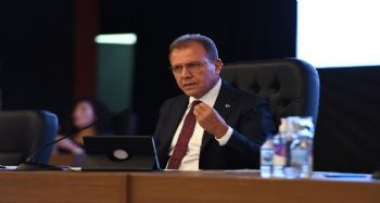 Meclis Başkan Seçer'e Mersin Metrosu için 900 milyon TL'lik finansman yetkisini verdi