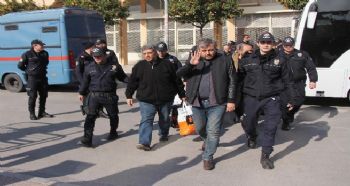 MERSİN’DE FETÖ’DEN GÖZALTINA ALINAN 13 KİŞİ ADLİYEYE SEVK EDİLDİ