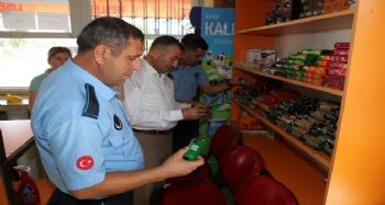 Akdeniz zabıta ekipleri, okul kantinlerini denetledi