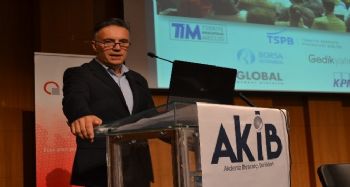 AKİB'den "İhracat Yapan Şirketler İçin Kur Riski Yönetimi" paneli