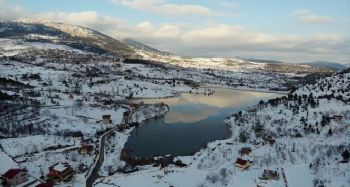 Torosların zirvesinde kartpostallık görüntüler