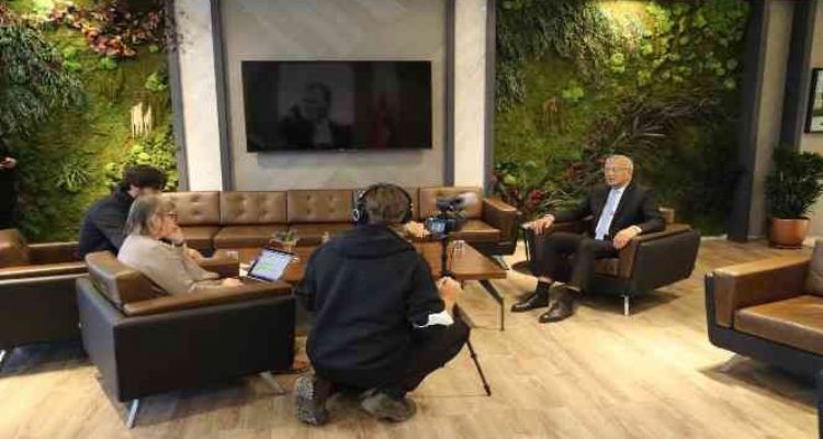 Başkan Tarhan, İsveçli gazeteci Hammergen ile bir araya geldi