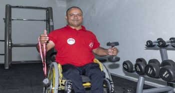 Engelli Sporcu Kenan Özkan, halterde Türkiye ikincisi oldu