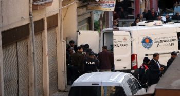 6 çocuk annesi eşini bıçaklayarak öldürdü