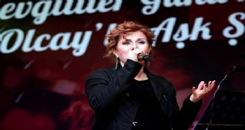 ZUHAL OLCAY, MERSİNLİLERE UNUTULMAZ BİR GECE YAŞATTI