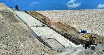 DEREYURT GÖLETİ VE SULAMASI PROJESİYLE 4 BİN DEKAR TARIM ALANI SUYA KAVUŞACAK