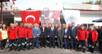 Seçer: "Belediye çalışanlarımız siyaset değil, işini yapacak”
