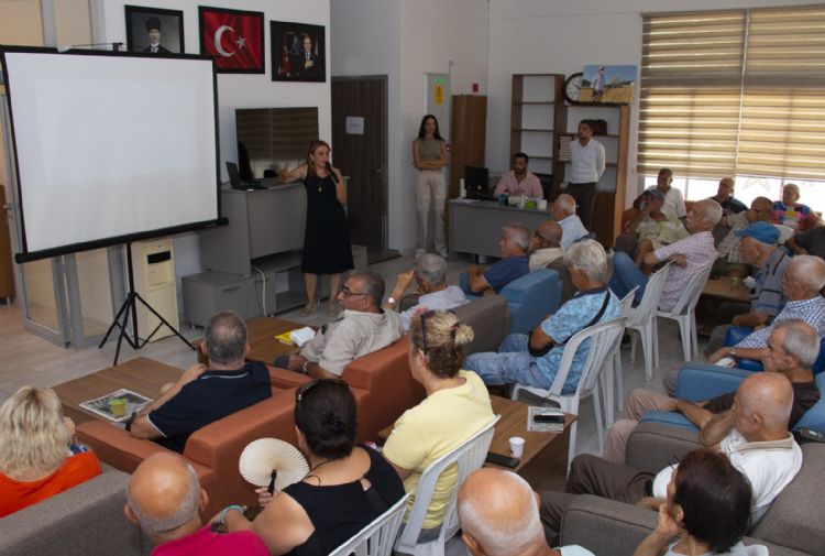Yenişehir emekli evi üyelerine, Dünya Alzheimer Günü’nde farkındalık etkinliği düzenlendi