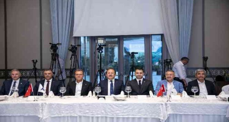 Başkan Seçer: İhracatçılarımızla her türlü işbirliğine açığız