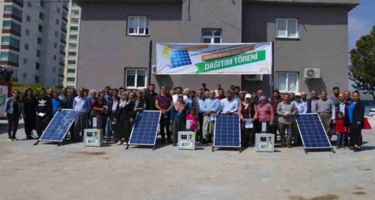 Mersin'de üreticilere güneş enerji paneli desteği