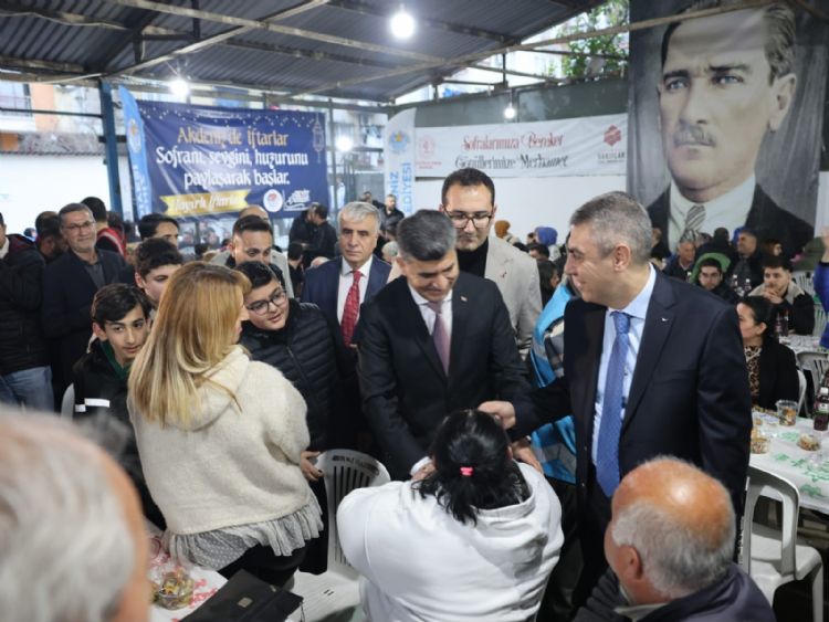 Mersin’de gönül sofrası kuruldu