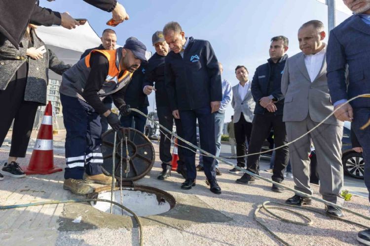 Başkan Seçer, MESKİ’nin kazısız teknoloji sistemini yerinde inceledi