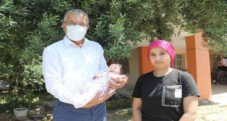 Mezitli'de ihtiyaç sahibi ailelere ‘hoş geldin bebek' desteği