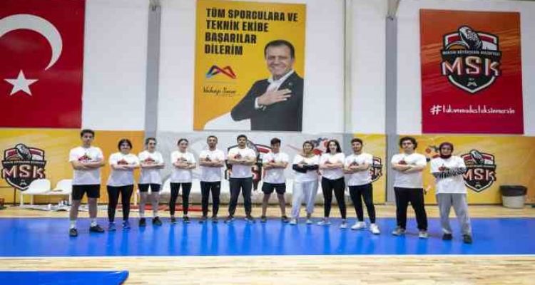Mersin'de gençlere ücretsiz fiziki yeterlilik kursu veriyor