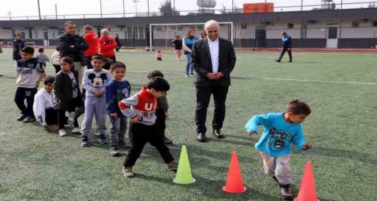 Depremzede çocuklar oyunla moral buluyor
