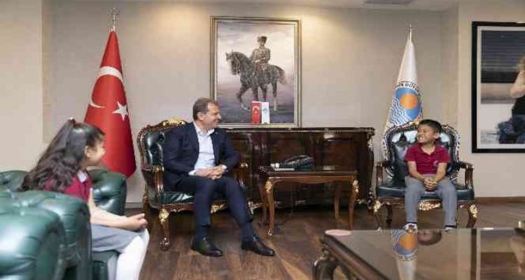 Seçer: “Dünyada çocuklara armağan edilmiş başka çocuk bayramı yok”