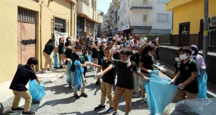 Akdeniz'de çevre temizliği bu kez çocuklarla yapıldı