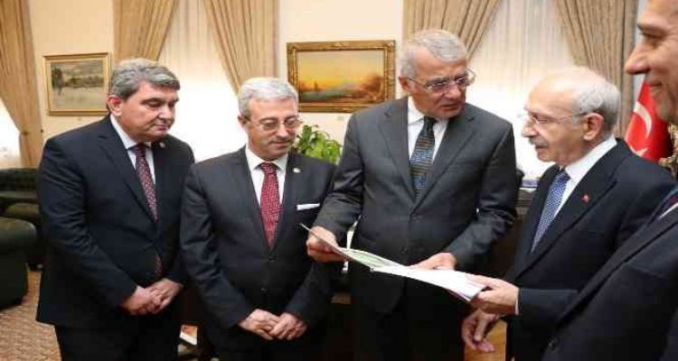 Başkan Tarhan, Kılıçdaroğlu'nu açılışlara davet etti
