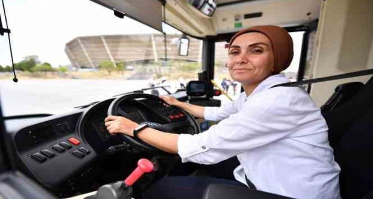Mersin'de otobüs şoförlerine ‘İleri Sürüş Teknikleri Eğitimi’