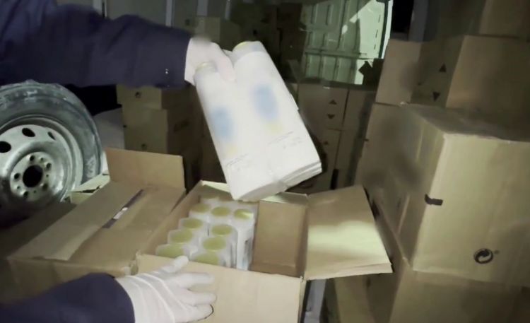 Mersin’de 13 milyonluk sahte deterjan operasyonu: 3 gözaltı