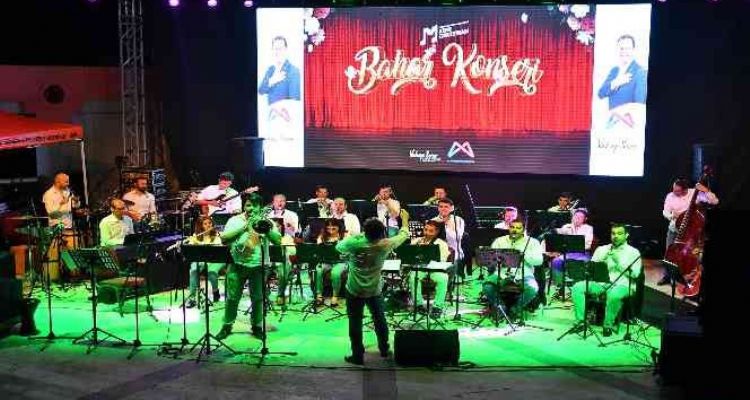 Kent Orkestrasından üniversite öğrencilerine konser