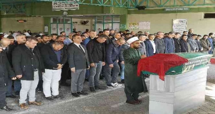 Halk otobüsünün çarptığı görme engelli kız toprağa verildi