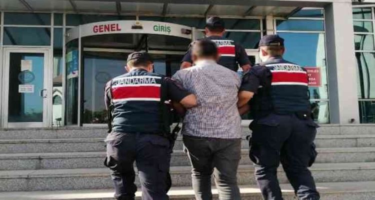 Mersin'de aranan 26 şüpheli yakalandı