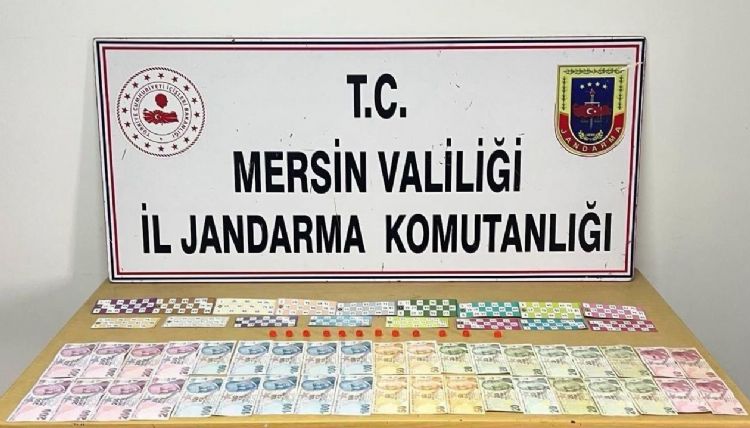 Silifke’de depoya kumar baskını: 21 kişi suçüstü yakalandı