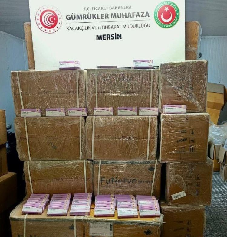 Mersin Limanı’nda 280 bin sentetik hap ele geçirildi