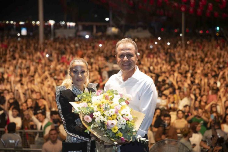 Mersin’de 30 Ağustos coşkusu
