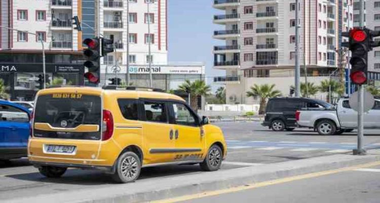 Mersin Büyükşehir Belediyesi 'Değişken Mesaj Sistemini' hayata geçirdi