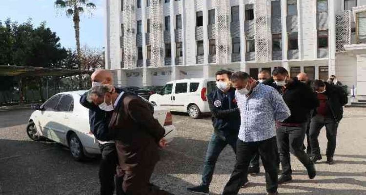 Tefecilikten gözaltına alınan 4 kişi adliyeye sevk edildi
