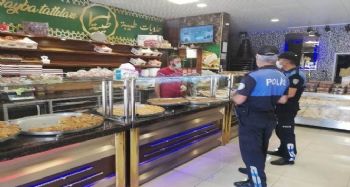 Mersin'deki yabancı uyruklu esnafa Covid-19 uyarısı