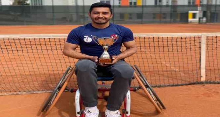 Mezitli Belediyesi sporcusu Ahmat Kaplan'dan teniste büyük başarı