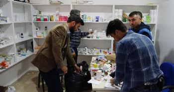 MERSİN’DE SURİYELİLERE AİT KAÇAK MUAYENEHANE ORTAYA ÇIKARILDI