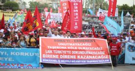 BAŞKAN TARHAN, İŞÇİLERLE MEYDANLARDA