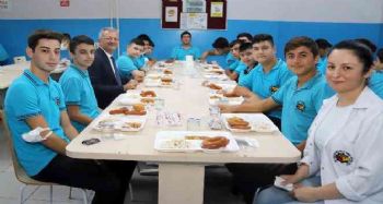 Öğrenciler davet etti, MTOSB Başkanı Tekli geri çevirmedi