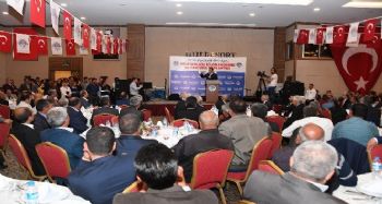 Seçer, Mersin'deki muhtarlarla bir araya geldi