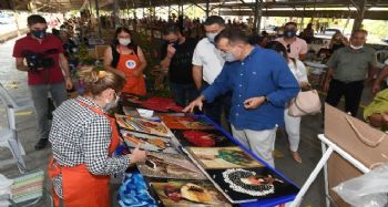 Kadınlar, Pazar Ötesi Kadın Üretici Pazarında hünerlerini sergiledi