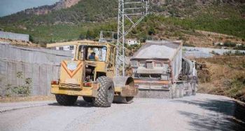 Anamur ve Boyazı'da asfalt çalışmaları sürüyor
