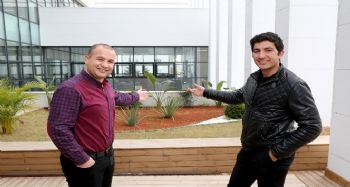 Belediye binasında ekolojik bahçe