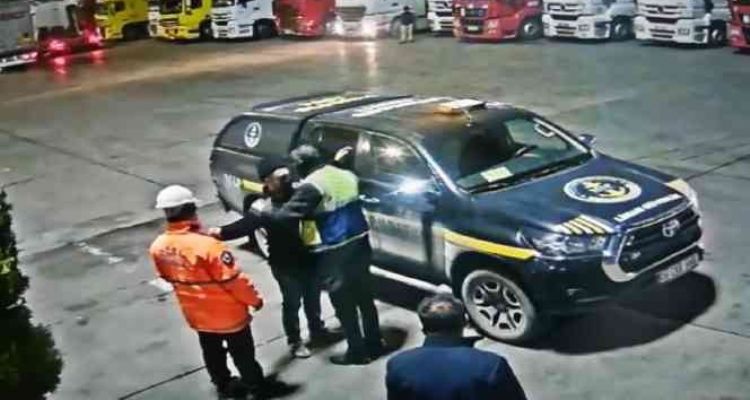 Sokak ortasında eski eşini öldüren zanlı tutuklandı