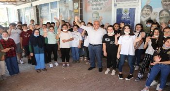Erdemli Belediyesinin kurs merkezlerinde eğitim aldılar, başarıya imza attılar