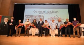Mersin'de öykü etkinliğine katılanların ödülleri törenle verildi