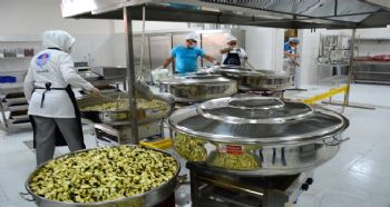 MERSİN’DE RAMAZAN HAZIRLIKLARI TAMAMLANDI
