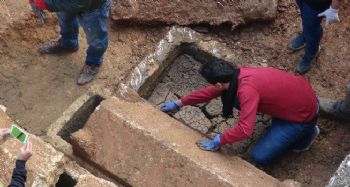 TARSUS’TAKİ KAZIDA BULUNAN LAHİTLER BOŞ ÇIKTI