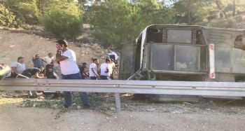Mersin'de askerleri taşıyan otobüs devrildi: 5 şehit, 27 yaralı