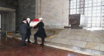 Başkan Özyiğit ve muhtarlar, Anıtkabir'de Ata'nın huzuruna çıktı