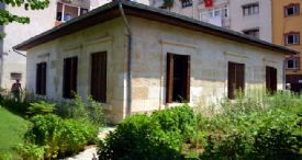 AKDENİZ BELEDİYESİ, TARİHİ BİR MERSİN EVİ'Nİ DAHA KENTE KAZANDIRDI